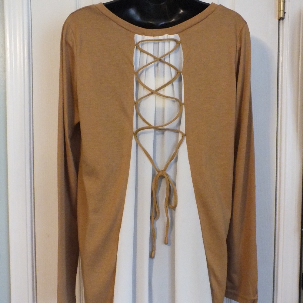 A'Reve Mustard L/S Sheer Back. Sz Med & Lg- NWT